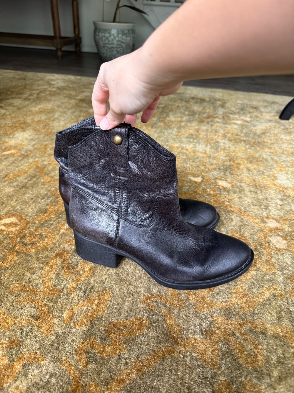 Gianni Bini Women's Black Leather Ankle Boots - Classic Western Style